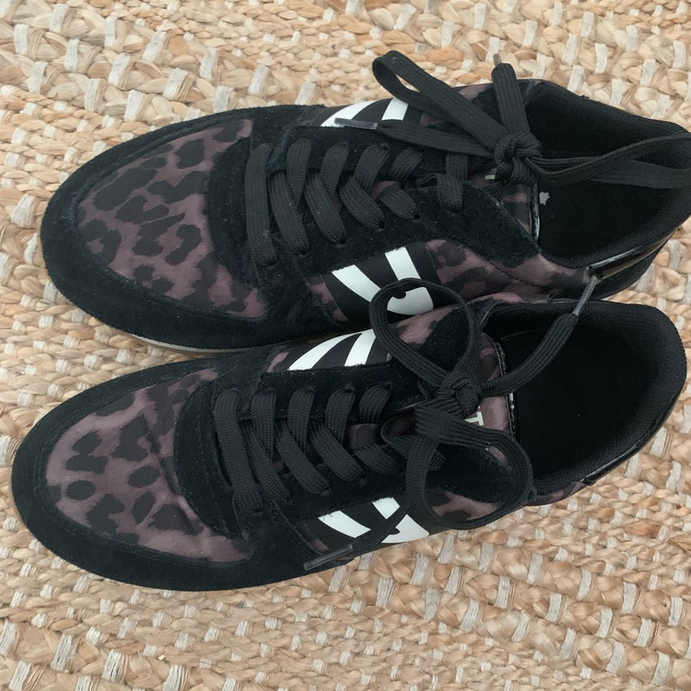 Tretorn cheetah print sneakers